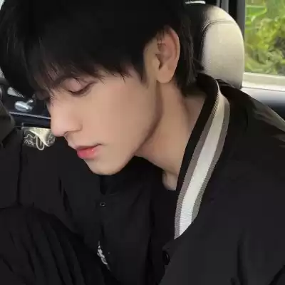 仰映容
